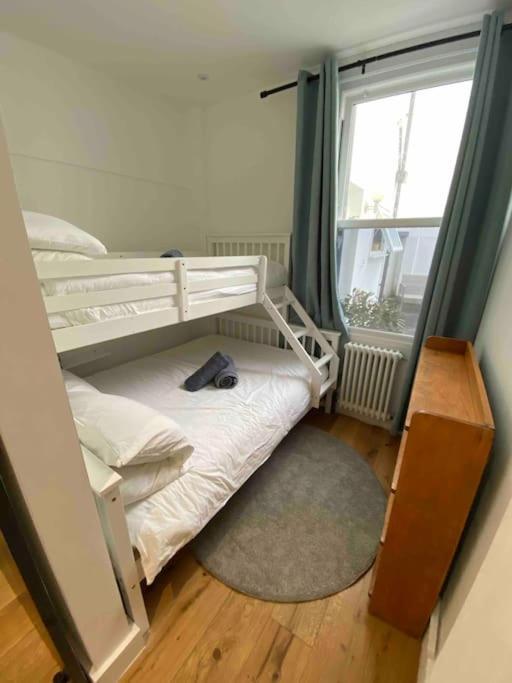 Poets Rest, Free Parking, Ev Socket Fees Apply Walk To Beach Brighton Exterior foto